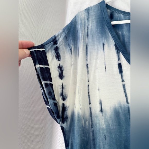 Maxi Dress Tie-Dye Short Sleeved Blue White Women’s Size XS | Pockets V-neck - Picture 3 of 8